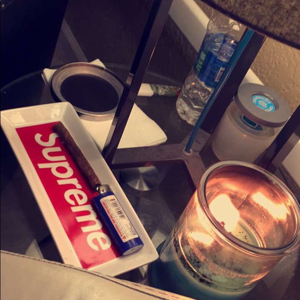 supreme ashtray